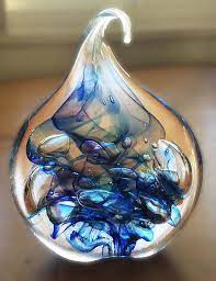 Ashes In Glass Beautiful Hand Crafted Memorial Glass Art From White Elk S Visions In Glass Memorial Glass Ash Glass Art Cremation Glass Art