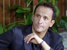 Uccio de santis show al paradiso ristorante di novoli. L Attore Comico De Santis Indagato Per Evasione Fiscale Milionaria
