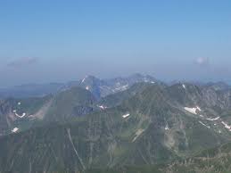 Vremea.net iti prezinta prognoza meteo pe ore pentru temperatura, precipitatii, vant, umiditate, presiune atmosferica, index uv, soare, nori, nebulozitate. Moldoveanu