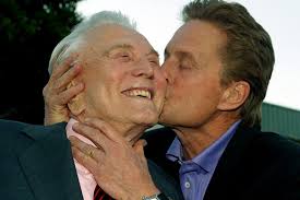 He began using the name kirk douglas while acting during the college break and made his first broadway appearance under his new name in a small part in a. Held Und Abenteurer Aus Alt Hollywood Kirk Douglas Ist Tot Diepresse Com