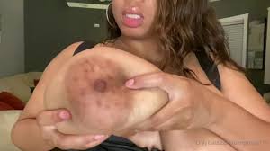 Temptress huge tits