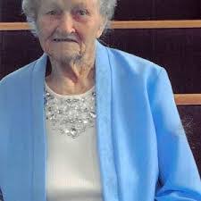 Deborah Mccune's Instagram, Twitter & Facebook