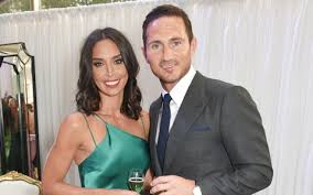 Itv presenter christine lampard is now stepping in for lorraine kelly on her chat show lorraine for the summer. Christine Lampard Ivf Is So Traumatic I Don T Think I Could Do It
