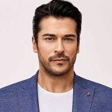 Burak yamantürk'ün ilk sinema ve oyunculuk deneyimi, levent semerci'nin ayhan hanım adlı filmidir. Burak Ozcivit Age Birthday Movies Children Facts Howold Co
