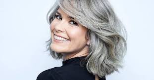 Rodrigo Cintra lista 5 cortes para valorizar os cabelos brancos