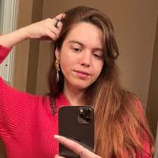 dELiA* (@TheRealDeliaB)