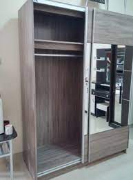 Memakai sliding model sd 380. 30 Desain Lemari Pakaian 2 Pintu Minimalis Terbaru 2021 Rumahpedia