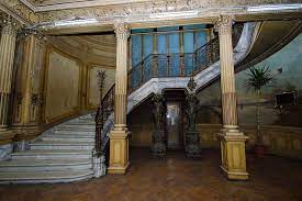 Il a participé à de nombreuses fouilles et à contribué aux études. Beautiful Decay Casa Macca Romania Dacia