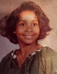 Elise Briggs's Instagram, Twitter & Facebook