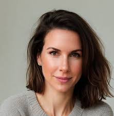 Trina Reeves's Instagram, Twitter & Facebook