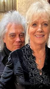 How Connie Smith and Marty Stuart's 17-Year Age Difference Didn't Affect  Their Lasting Love