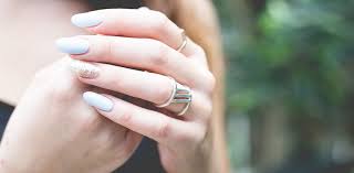 Mit über 30.000 produkten und 650 marken ist lookfantastic der ultimative beautyshop. Shellac Nagel Das Solltest Du Vor Der Manikure Wissen Herold