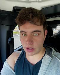 Zach (@zachfeeneyy) • Instagram photos and videos