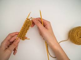 Spør gjerne betjeningen etter hvilken du bør kjøpe etter hva du skal lage. Enkel Strikk For Nybegynnere Det Forste Strikkeprosjektet Unik Garderobe