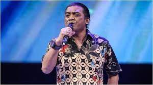 C em f g c c em sewu kuto uwis tak liwati f c g sewu ati tak takoni c em nanging kabeh podo ra ngerteni f c g lungamu neng endi am f pirang taun anggonku nggoleki c g c seprene durung biso nemoni interlude : Lirik Dan Kunci Chord Gitar Lagu Sewu Kuto Didi Kempot Pirang Tahun Anggonku Nggoleki Tribun Papua