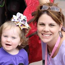 Kristi Tabor (@tabortotsthread)