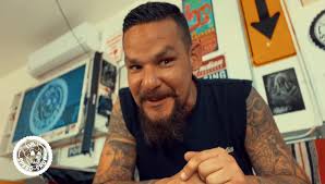 The road can make a man’s mind wander into oblivion.