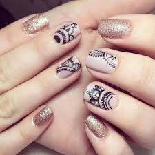 Uñas acrílicas negras con rosa busca las mejores uñas uñas acrilicas color negro, aquí te compartiremos una gran cantidad de uñas acrilicas de color negro y uñas gelish negras. Unas Postizas Tipos Colocacion Y Decoracion
