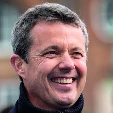 Kronprins Frederik bliver hos Mary og børnene i Schweiz