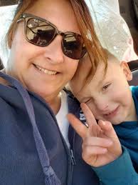 Any Ukrainians in Grand Blanc Mi? Well I am born American citizen of the  decent direct of immigrant Ukrainian family! My grandmother be so proud of  she were around. In her honor