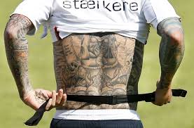 Cultures from every continent in the world have embedded permanent dyes in their bodies as mystical wards, religious figures, inportant days, status symbols or simply as personal decoration. Tatowierte Superstars Lionel Messi Zlatan Ibrahimovic Neymar Arturo Vidal Und Sergio Ramos Stuttgarter Nachrichten