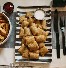 It doesn't matter if they overlap. Pizza Rolls In Air Fryer Best Recipe For Quick Crispy Pizza Rolls