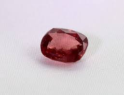 Dark Pink Sapphire Ceylon 2 83 Carat Astrokapoor Com Gulabi Pukhraj Dark Pink Sapphire Gemstone Price In Gemstones Semi Precious Gemstones Pink Sapphire