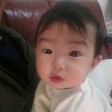 唇紅齒白之花美男