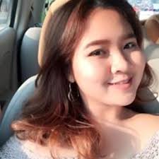 เฌอแตม นักร้องไอดอลชื่อดัง กรี๊ดสนั่นห้างฯ ย่านรังสิต หลังถูกคนร้ายแอบถ่ายใต้กระโปรง ขณะขึ้นบันไดเลื่อน โทษปรับ 2,000 บาท แต่ผู้เสียหายจัด. à¹€à¸Œà¸­à¹à¸•à¸¡
