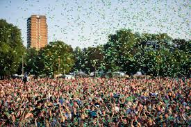 Here's everything you need to know about its payout on a savings account. All Points East Twitterissa Calling All Amexuk Card Members If You Re Heading To Allpointseast Be Sure To Pick Up An Amex Wristband To Unlock Exclusive Benefits Onsite Check The Amex Section In