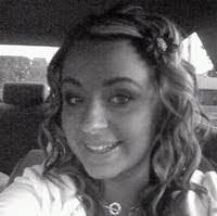 Kelly Schaper's Instagram, Twitter & Facebook