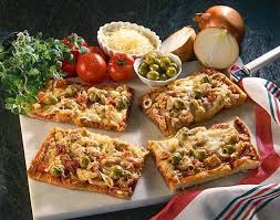 Unser Beliebtes Rezept Fur Schnelle Thunfisch Pizza Und Mehr Als 55 000 Weitere Kostenlose Rezepte Auf Lecker De Thunfisch Pizza Rezepte Lecker