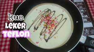 Sediakan 20 gr tepung terigu; Kue Leker Teflon Krispi Youtube