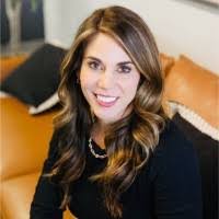 Claudia Savickas's Instagram, Twitter & Facebook