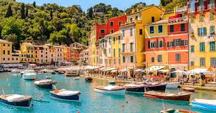 One of the most popular resort towns on the italian riviera, little portofino has just over 500 permanent residents. Genoa And Portofino Guided Day Trip From Milan