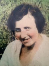 Rose Brumfield's Instagram, Twitter & Facebook