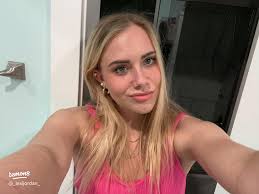 Discover Your Celebrity Lookalike: Find Your Doppelgänger!