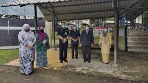 Formerly known as jesselton) is the state capital of sabah, malaysia. Lawatan Jabatan Pendidikan Negeri Sabah Pejabat Pendidikan Daerah Kota Kinabalu Dan Pegawai Perhubungan Sekolah Ke Smk Kolombong Pejabat Pendidikan Daerah Kota Kinabalu