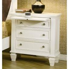 The coaster bedroom sandy beach white queen bed is available to order from plymouth, ma area from setting the space. Coaster Sandy Beach Storage Sleigh Bedroom Set In White 201309