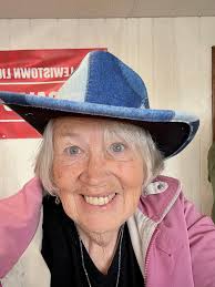 Hi all! I just wanted to introduce myself and share a photo I took of  myself. My name is Deb. I'll be 77