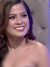 Paano nga ba IRL si Alexa Ilacad?