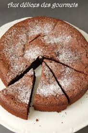 Voici Un Gateau Que Je Pense N A Pas Besoin D Etre Presente Bien Moelleux Et Bien Gourmand P Gateau Au Chocolat Moelleux Moelleux Au Chocolat Gateau Moelleux