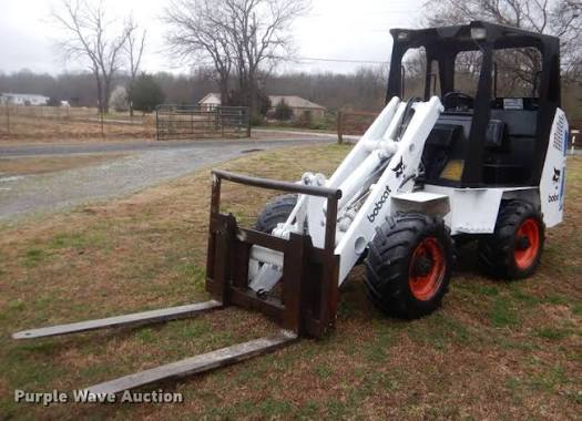 Bobcat 1600 Skid Steer Loader