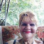 Crystal Swink's Instagram, Twitter & Facebook