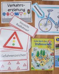 Verkehrserziehung Grundschule Von Stephanie Kugler Auf Schule In 2020 Verkehrserziehung