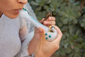 How to properly smoke weed using a pipe. What Is Cannabis Flower And How Do You Consume It Weedmaps