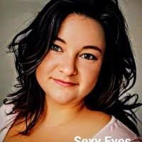 Mandy Loving's Instagram, Twitter & Facebook