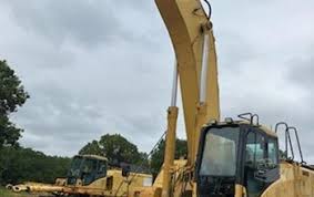 Komatsu PC600-7 Excavator