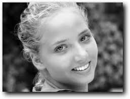 Congratulations to pianist Ella Nagy, a Bachelor in Music Performance  student of the RIAM, and winner of tonight's Maura Dowdall Concerto  Competition. As winner, Ella will receive a bursary award from the