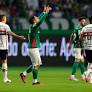 Palmeiras Triumphs 2-0 Over São Paulo to Regain Brasileirão Lead Amidst Political Commentary